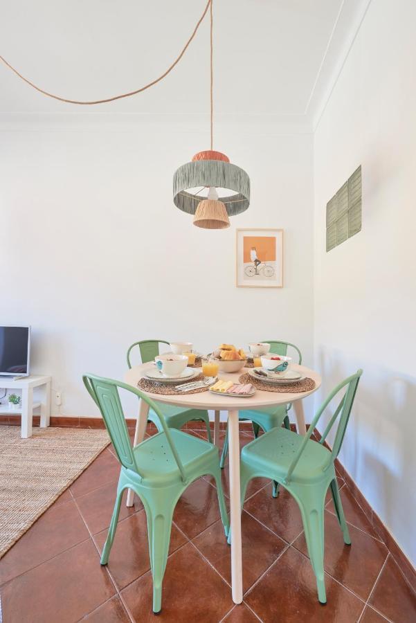 Central & Sunny 2Br Apt Near Beach, By Timecooler Setúbal Extérieur photo
